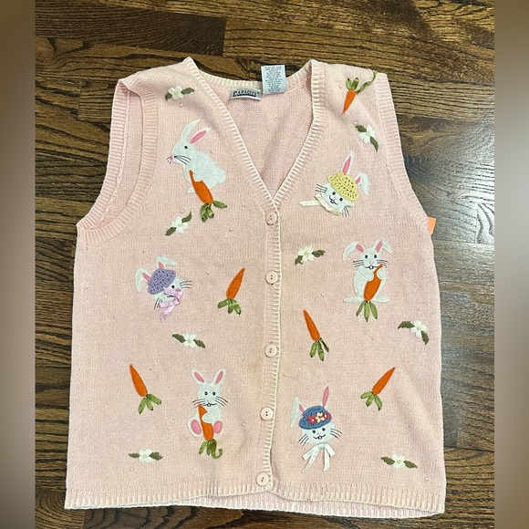 Capacity Tops - 90s Vintage Pastel Knit Vest with Embroidered Easter Design Sz L